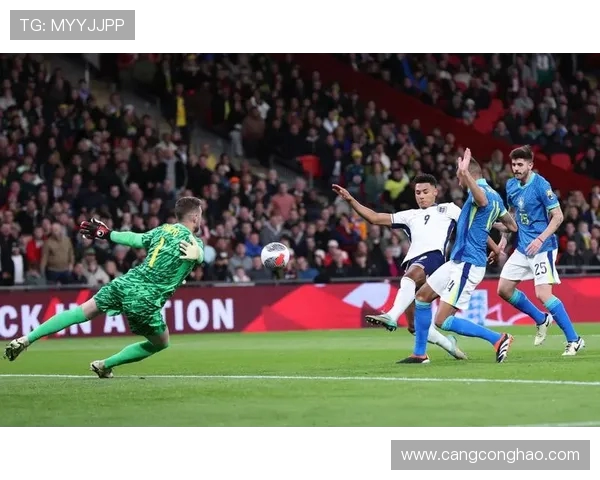 巴西与英格兰友谊赛精彩回顾两队历史交锋与球员表现分析