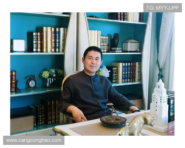 李泓澎的成长之路与艺术追求：从少年梦想到当代艺术家的蜕变历程