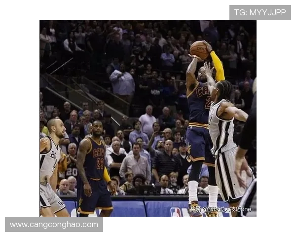 欧文在对阵马刺时狂砍57分精彩瞬间视频回顾与分析