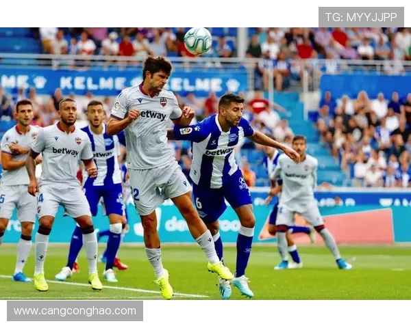 阿尔艾因与河床的巅峰对决展现足球魅力与激情的较量