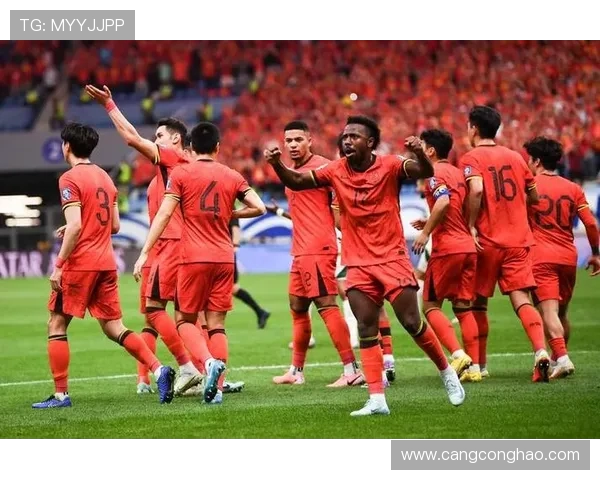 阿联酋与朝鲜在亚运会的激烈对决展现足球魅力与团队精神