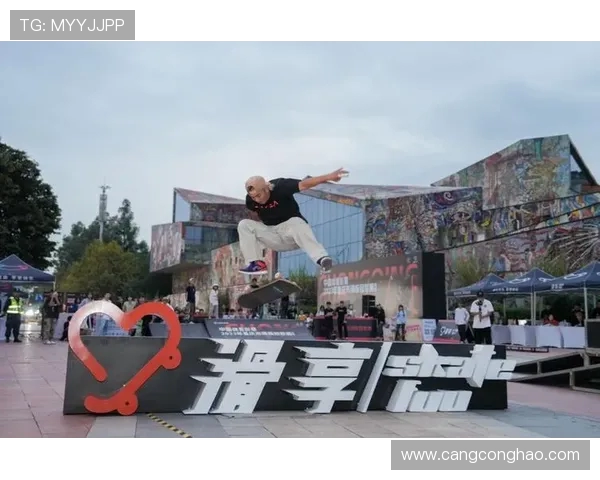 重庆飞盘队在世界滑板锦标赛中的拼搏历程与荣耀时刻分享