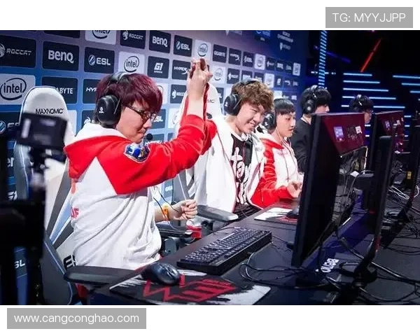 WE战队崛起之路:从默默无闻到冠军杯的辉煌历程 WE战队崛起之路:从默默无闻到冠军杯的辉煌历程