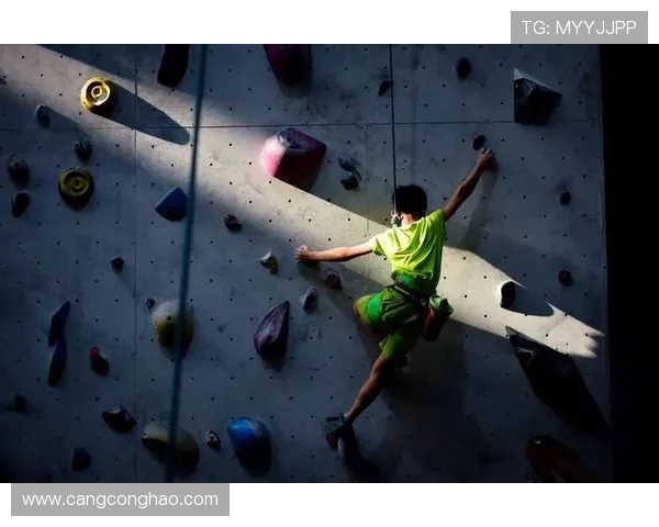 成都攀岩队在极限运动联赛中的心理素质表现分析与点评